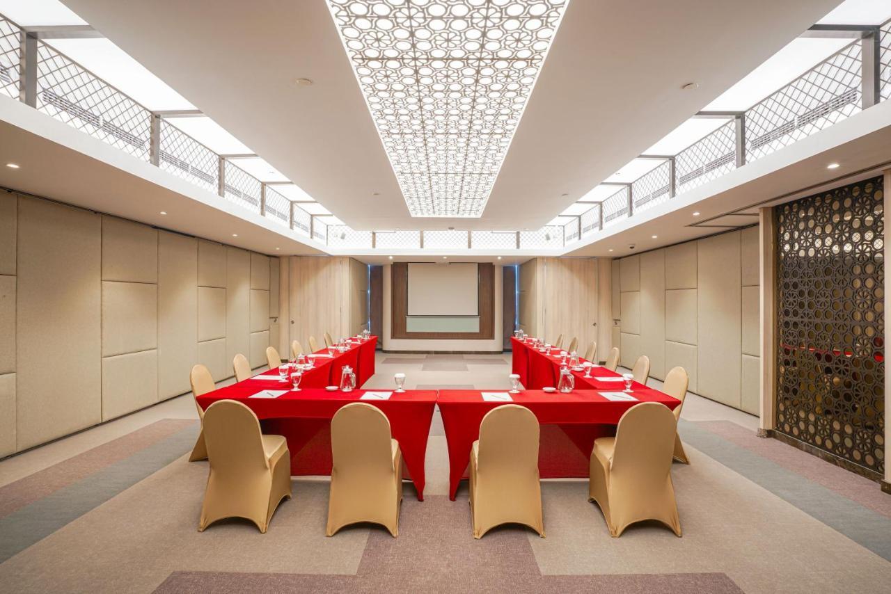 Aston Kemayoran City Hotel Jakarta Exteriör bild