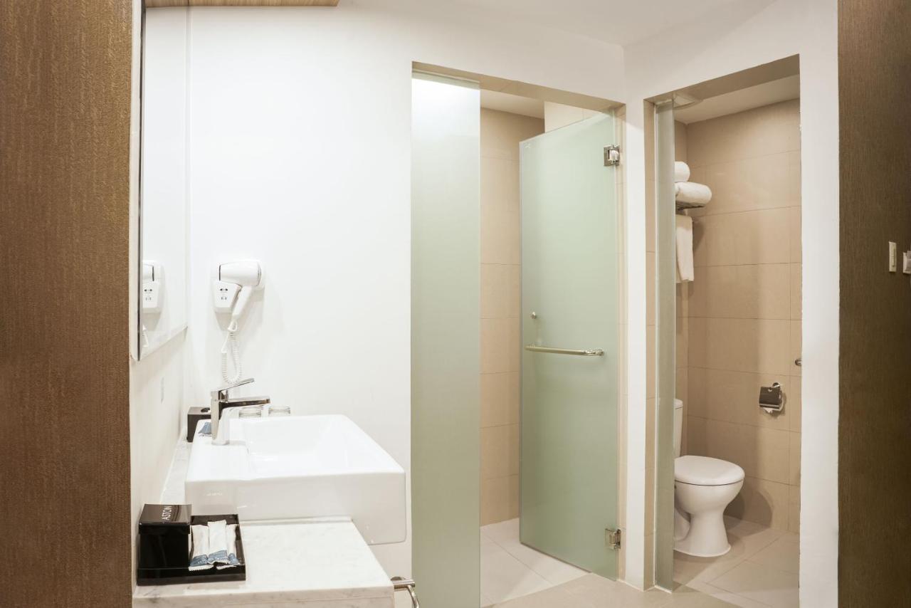 Aston Kemayoran City Hotel Jakarta Exteriör bild